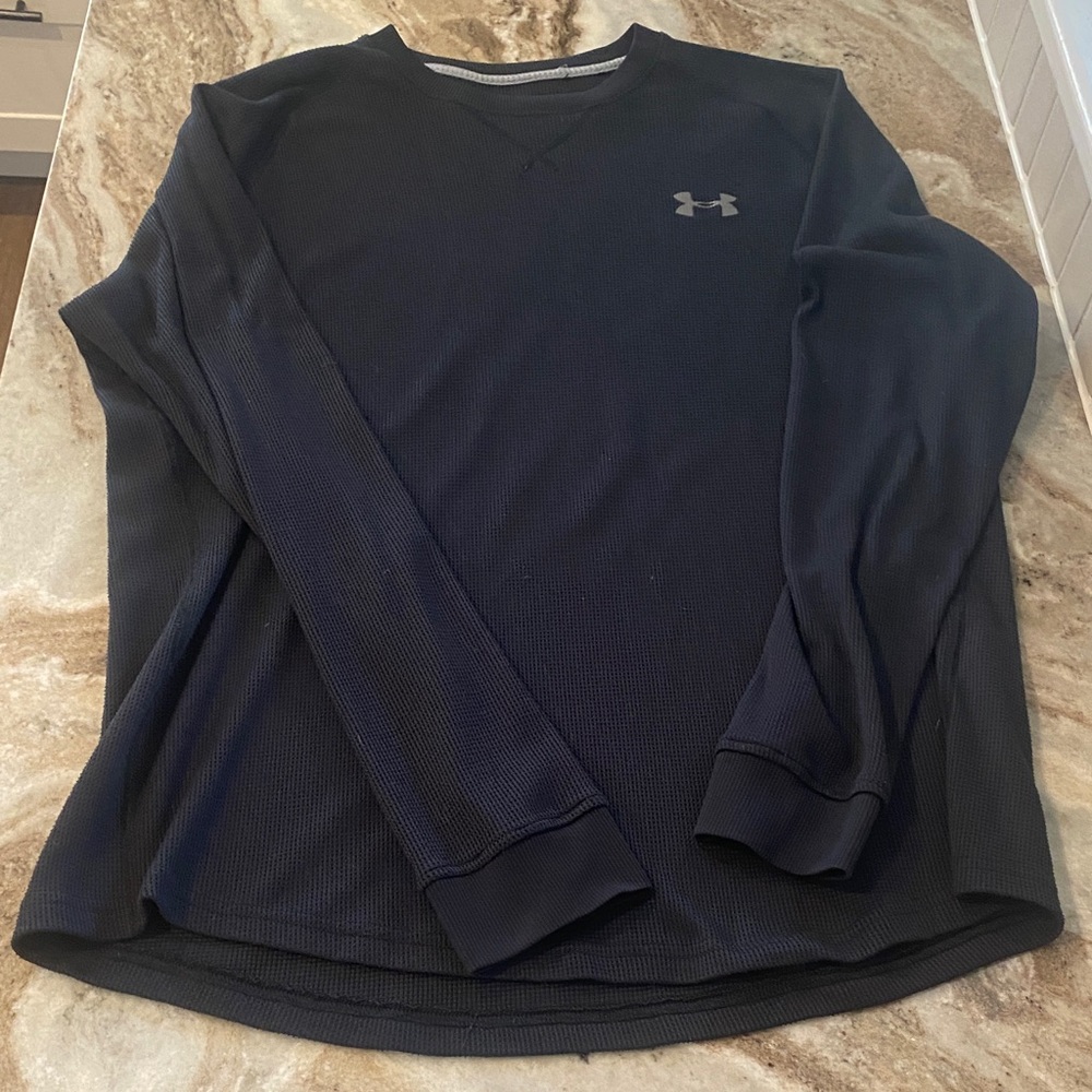 Under Armour, large men’s black loose, long sleeve shirt with gray logo